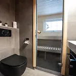 Lodge Manndalen Sjobuer *