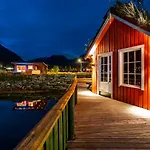Lodge Manndalen Sjobuer Samuelsberg