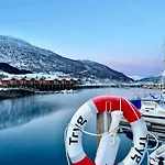 Lodge Manndalen Sjobuer