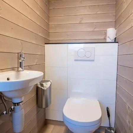 Manndalen Sjøbuer Lodger