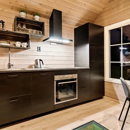 Lodger Manndalen Sjøbuer *