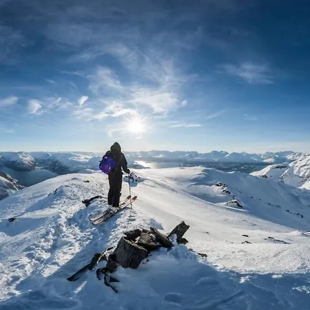 Manndalen Sjøbuer *
