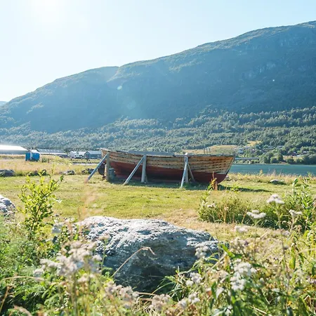 Manndalen Sjobuer * Samuelsberg
